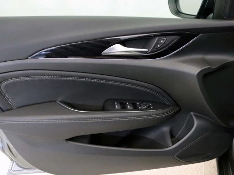 Opel INSIGNIA SPORTS TOURER 1.5 TURBO XFT INNOVATION ST 5P