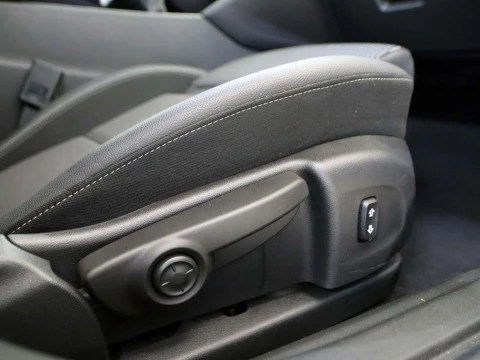 Opel INSIGNIA SPORTS TOURER 1.5 TURBO XFT INNOVATION ST 5P