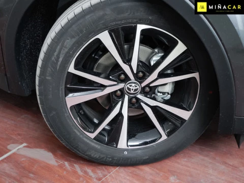 Toyota C-HR 1.8 Advance Hybrid 103 kW (140 CV)