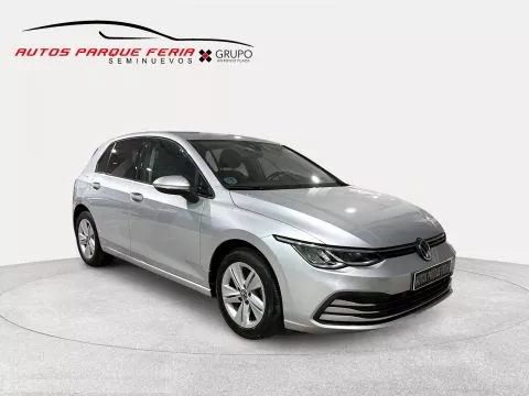 Volkswagen Golf Life 1.0 TSI 81kW (110CV) Volkswagen Golf Life 1.0 TSI 81kW (110CV)
