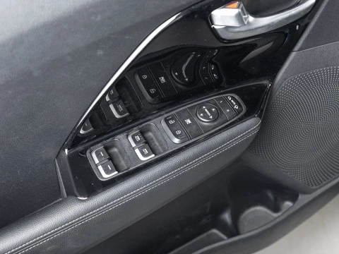 Kia Niro 1.6 GDi HEV 104kW (141CV) Drive