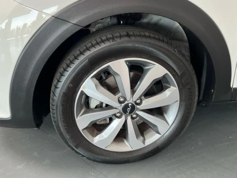 Kia Stonic 1.0 T-GDi 74kW (100CV) MHEV MT Drive