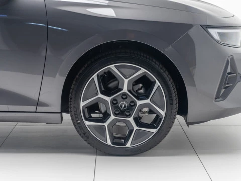 Opel Astra 1.2T XHT 96kW (130CV) GS