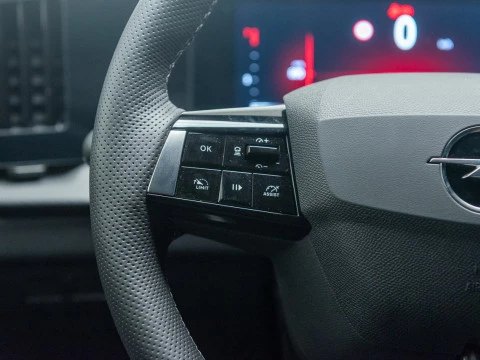 Opel Astra 1.2T XHT 96kW (130CV) GS