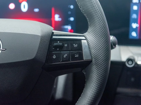 Opel Astra 1.2T XHT 96kW (130CV) GS