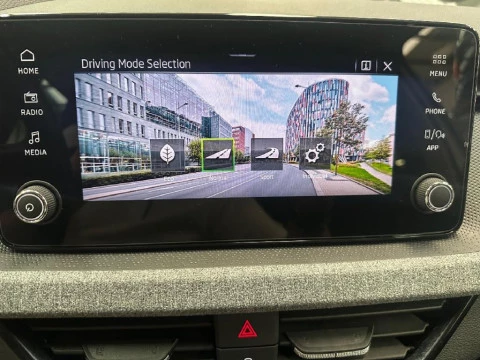 Skoda Kamiq 1.0 TSI SELECTION DSG 115CV 5P