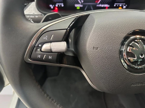 Skoda Kamiq 1.0 TSI SELECTION DSG 115CV 5P