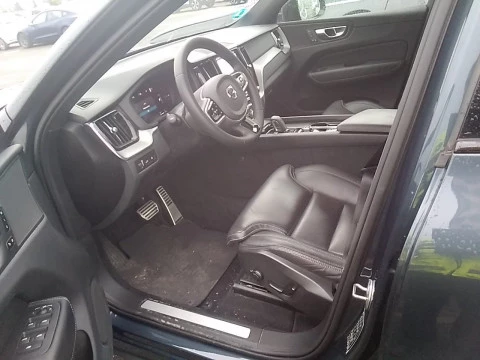 Volvo XC60 2.0 T6 AWD Recharge R-Design Auto