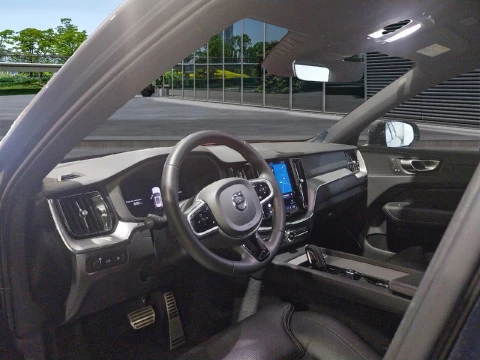 Volvo XC60 2.0 T6 AWD Recharge R-Design Auto