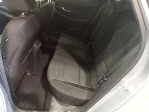 Hyundai i30 1.6 CRDI 100kW (136CV) 48V Klass LRR