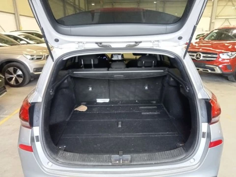 Hyundai i30 1.6 CRDI 100kW (136CV) 48V Klass LRR