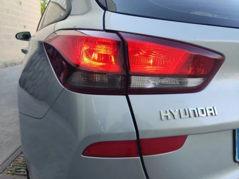 Hyundai i30 1.6 CRDI 100kW (136CV) 48V Klass LRR