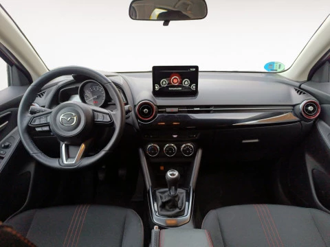 Mazda2 2023 E-SKYACTIV G 66 KW (90 CV) MT 2WD HOMURA BSM