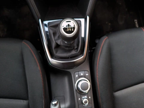 Mazda2 2023 E-SKYACTIV G 66 KW (90 CV) MT 2WD HOMURA BSM