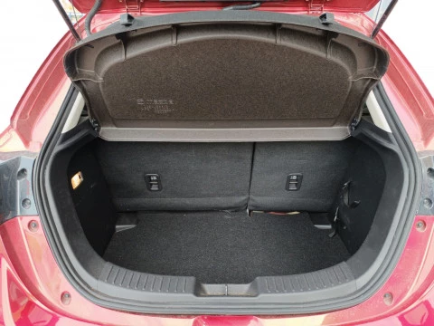 Mazda2 2023 E-SKYACTIV G 66 KW (90 CV) MT 2WD HOMURA BSM