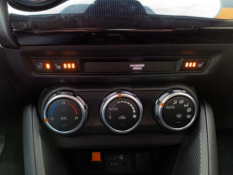 Mazda2 2023 E-SKYACTIV G 66 KW (90 CV) MT 2WD HOMURA BSM