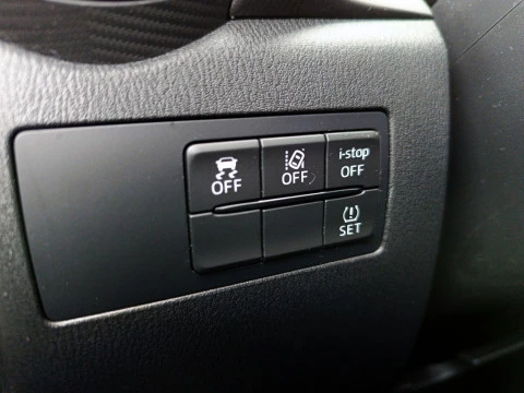 Mazda2 2023 E-SKYACTIV G 66 KW (90 CV) MT 2WD HOMURA BSM