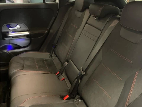 Mercedes-Benz GLA 200 D