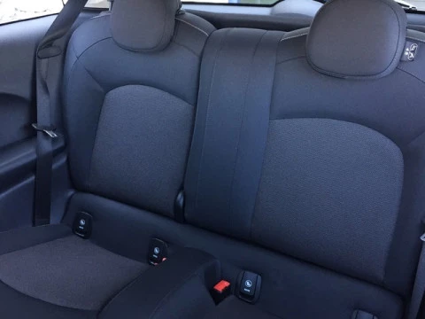 MINI Cooper  100 kW (136 CV)