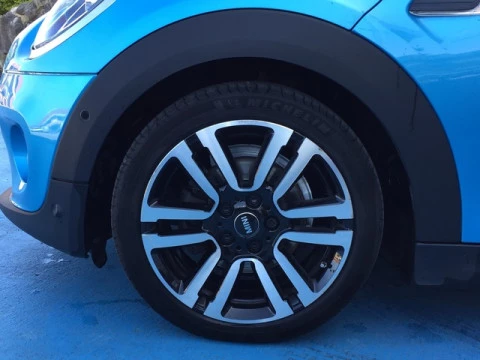 MINI Cooper  100 kW (136 CV)