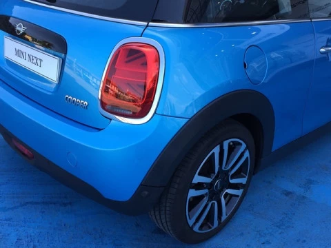 MINI Cooper  100 kW (136 CV)