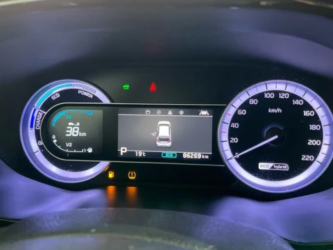 Kia Niro 1.6 GDi HEV 104kW (141CV) Drive