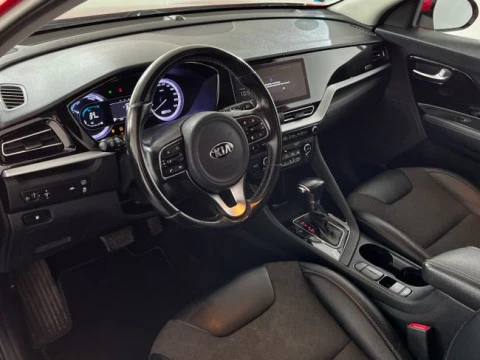 Kia Niro 1.6 GDi HEV 104kW (141CV) Drive