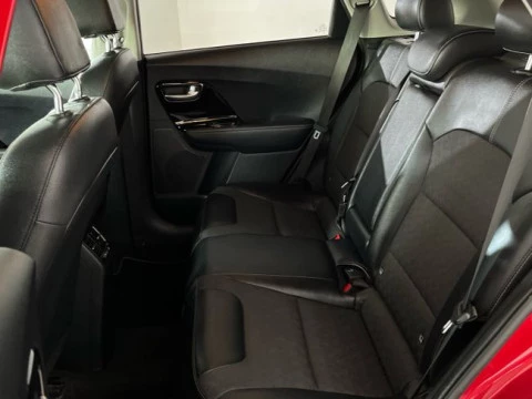 Kia Niro 1.6 GDi HEV 104kW (141CV) Drive