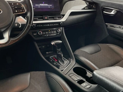 Kia Niro 1.6 GDi HEV 104kW (141CV) Drive