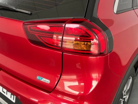 Kia Niro 1.6 GDi HEV 104kW (141CV) Drive