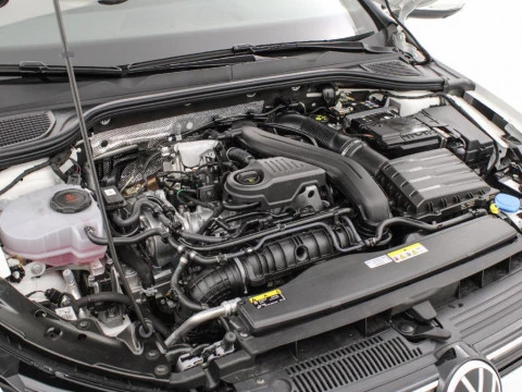 Volkswagen Golf 1.5 ETSI MHEV DSG 50 ANIVERSARIO 116CV 5P