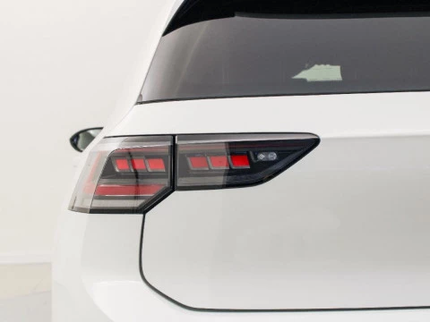 Volkswagen Golf 1.5 ETSI MHEV DSG 50 ANIVERSARIO 116CV 5P