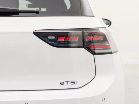 Volkswagen Golf 1.5 ETSI MHEV DSG 50 ANIVERSARIO 116CV 5P