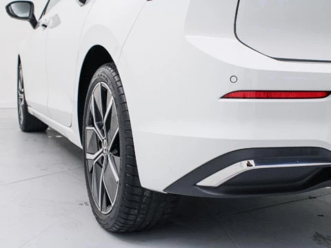 Volkswagen Golf 1.5 ETSI MHEV DSG 50 ANIVERSARIO 116CV 5P