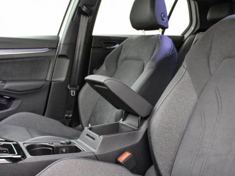 Volkswagen Golf 1.5 ETSI MHEV DSG 50 ANIVERSARIO 116CV 5P