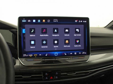 Volkswagen Golf 1.5 ETSI MHEV DSG 50 ANIVERSARIO 116CV 5P