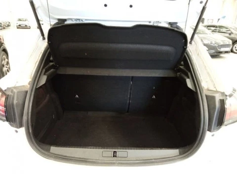 Peugeot 208 BlueHDi 73kW (100CV) Active
