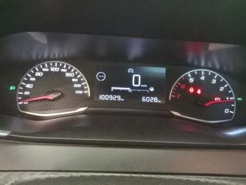 Peugeot 208 BlueHDi 73kW (100CV) Active