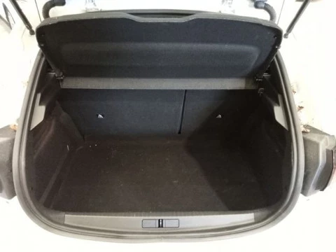 Peugeot 208 BlueHDi 73kW (100CV) Active