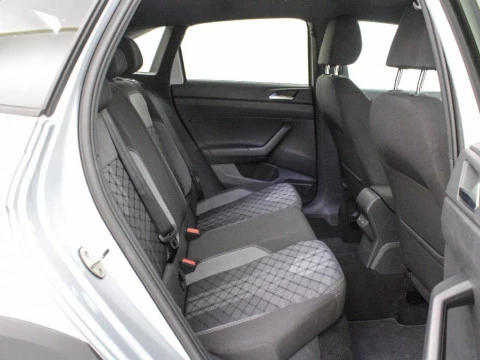 Volkswagen Taigo 1.0 TSI R-LINE 115CV 5P