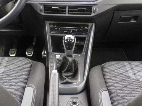 Volkswagen Taigo 1.0 TSI R-LINE 115CV 5P