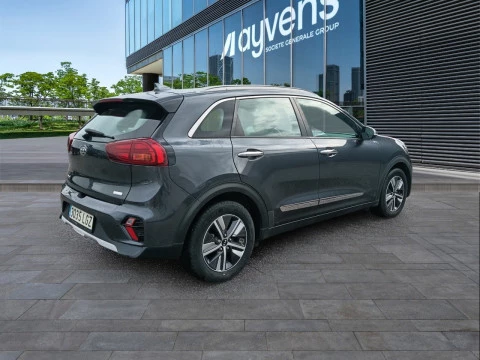 Kia Niro 1.6 GDi PHEV 104kW (141CV) Drive