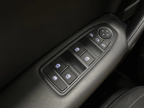 Renault Captur  TCe Intens 74kW