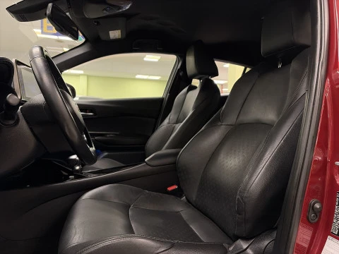 Toyota C-HR 1.8 125H Advance 90 kW (122 CV)