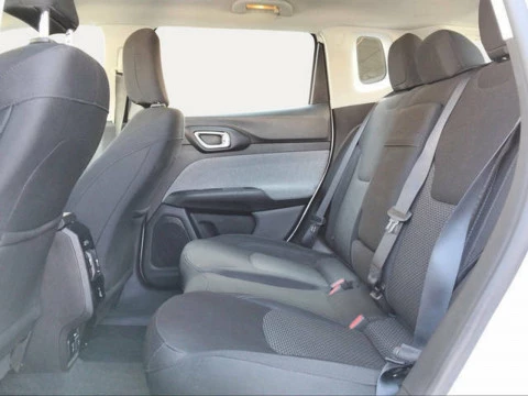 Jeep Compass 1.6 Multijet Longitude 4x2 96 kW (130 CV)