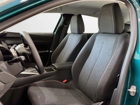 Peugeot 308 5P Style Hybrid MHEV 145 e-DCS6