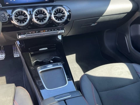 Mercedes-Benz Clase A  200 d Sedán