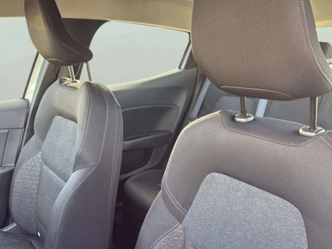 Renault Clio   TCe Intens 74kW