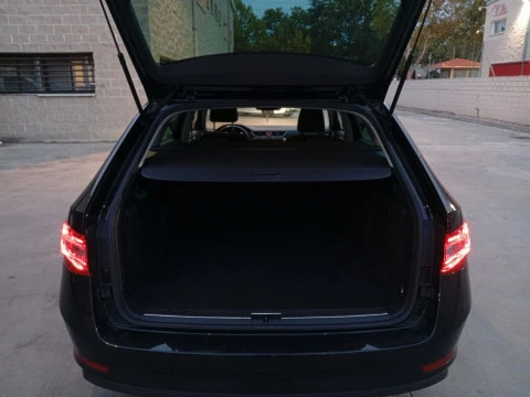 Skoda Superb Combi L&K 1.4 TSI iV P-HEV DSG