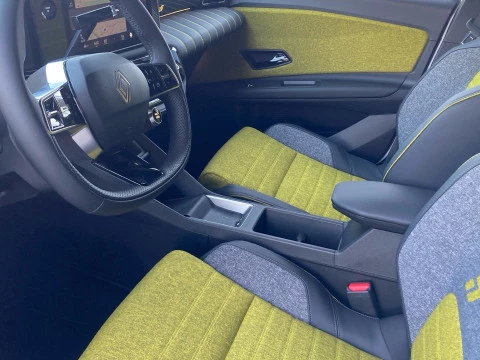 Renault R5 E-Tech R5 Iconic cinq autonomia confort 110 kW